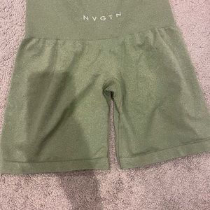 NVGTN Pro Shorts Meadow Green